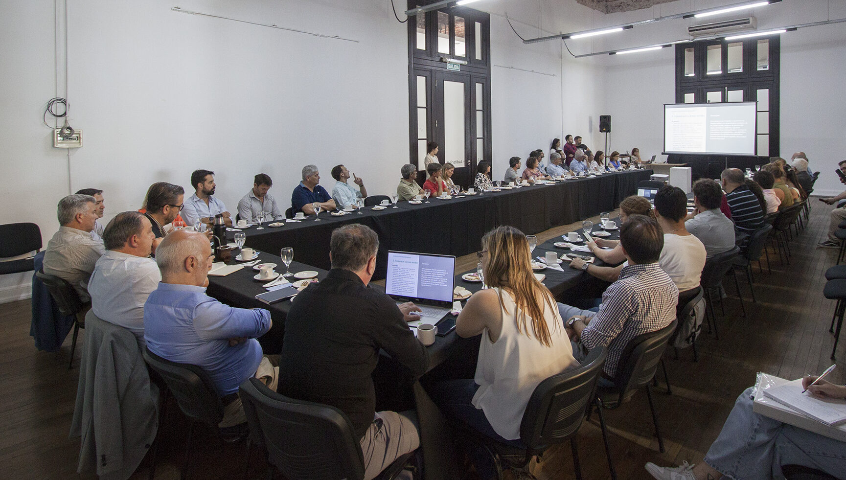 Consideraciones del Colegio de Arquitectura y Urbanismo, Distrito 1 (CAU D1) respecto de los lineamientos presentados por la municipalidad para los terrenos y el edificio de la ex Estación Belgrano.